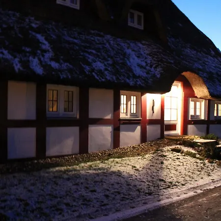Mit Garten In Kluetz * Wohlenberg