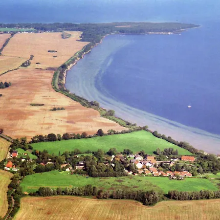 Mit Garten In Kluetz * Wohlenberg
